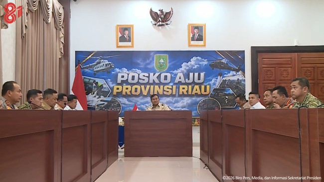 Prabowo Tiba di Pekanbaru, Langsung Pimpin Rapat Penanganan Karhutla – Publik Pos Update