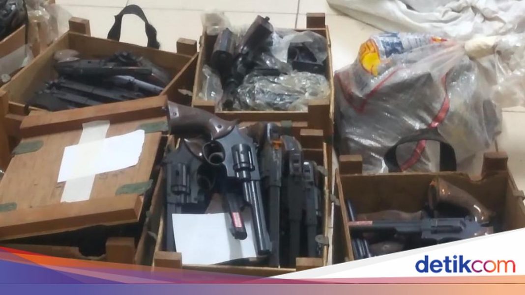 Anggota DPR Minta Usut Tuntas Temuan Ratusan Senjata di Sekolah Swasta Jaksel