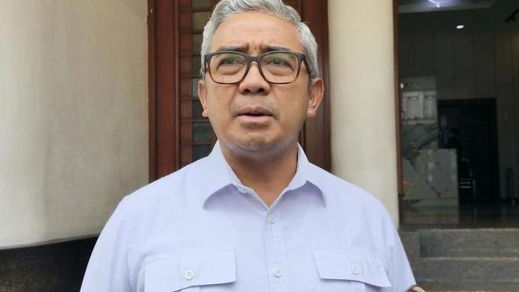 10 Pohon Peneduh Raib di Bandung, Wali Kota Farhan Segel Lokasi Padel
