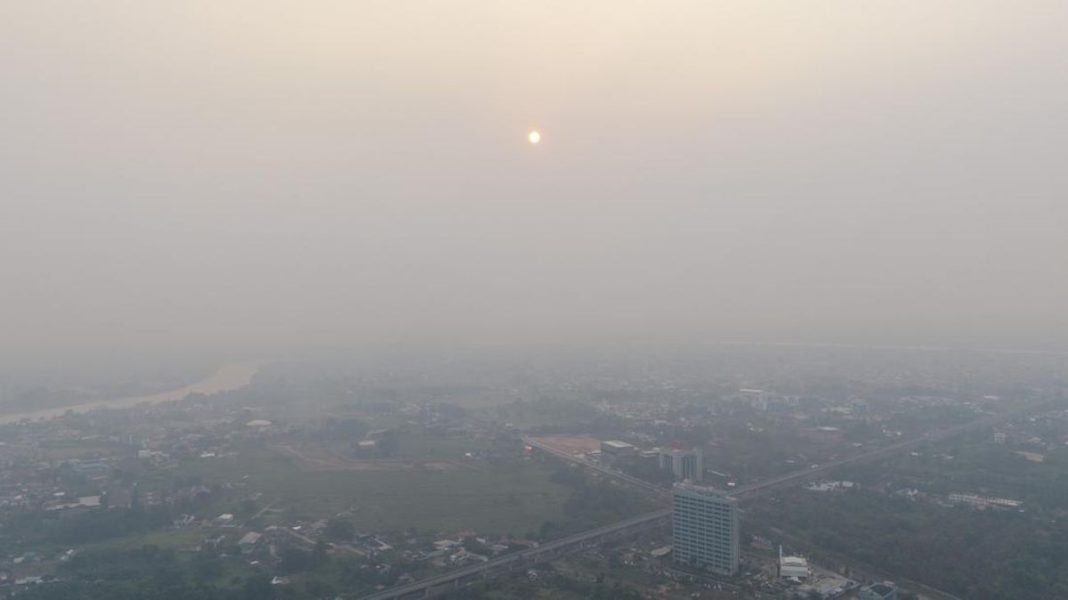 Dikepung Asap Karhutla, Kualitas Udara di Palembang Sangat Tidak Sehat