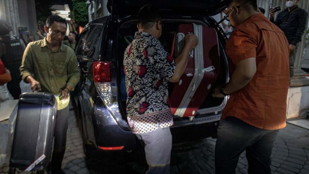 KPK Sita 20 Koper Isi Uang Ratusan Miliar dalam OTT di ATR/BPN