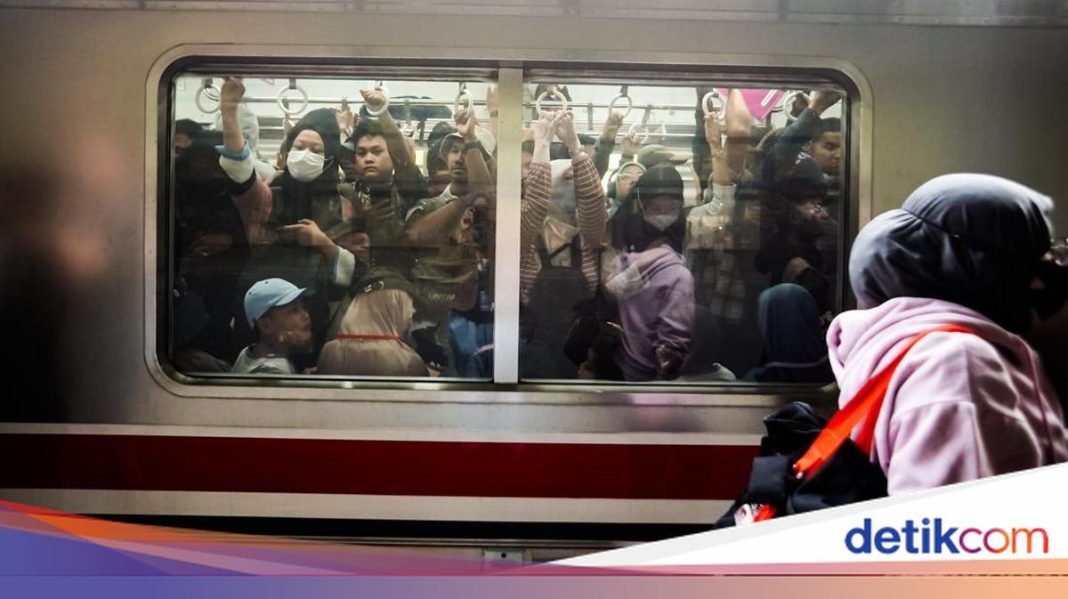 Penumpang KRL Tembus 1,1 Juta Orang per Hari