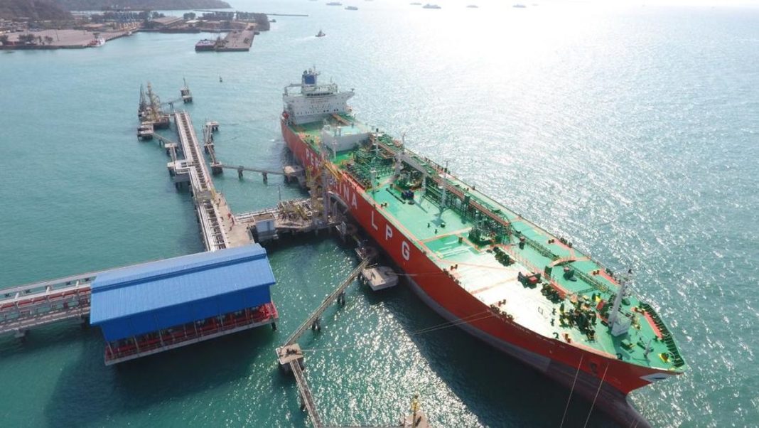 Pertamina Tambah Kapal Pasok BBM ke Makassar, Bawa 16 Ribu KL