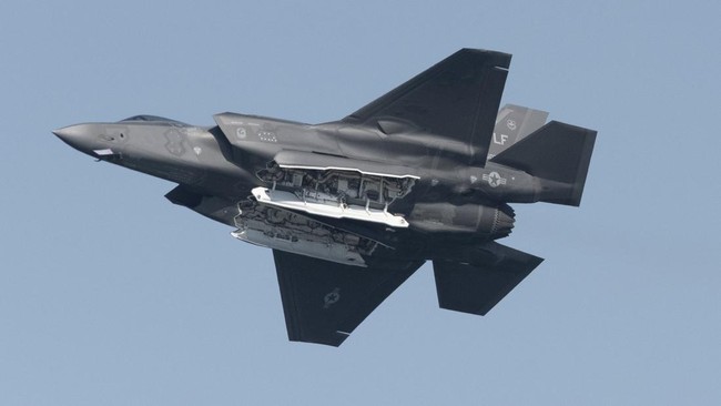 Adu Kuat dengan China, AS Pamer Rudal Rahasia Buat Jet Tempur F-35 – Publik Pos Update