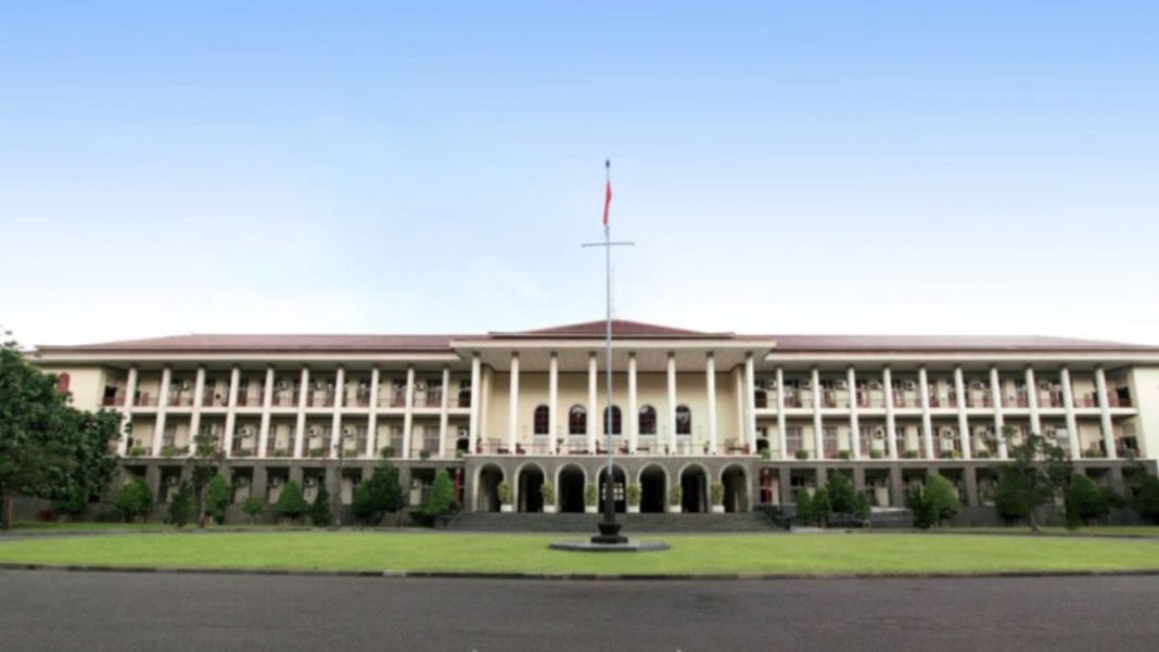 UGM Bakal Tempuh Jalur Hukum Usai 5 Mahasiswanya Terluka saat Demo