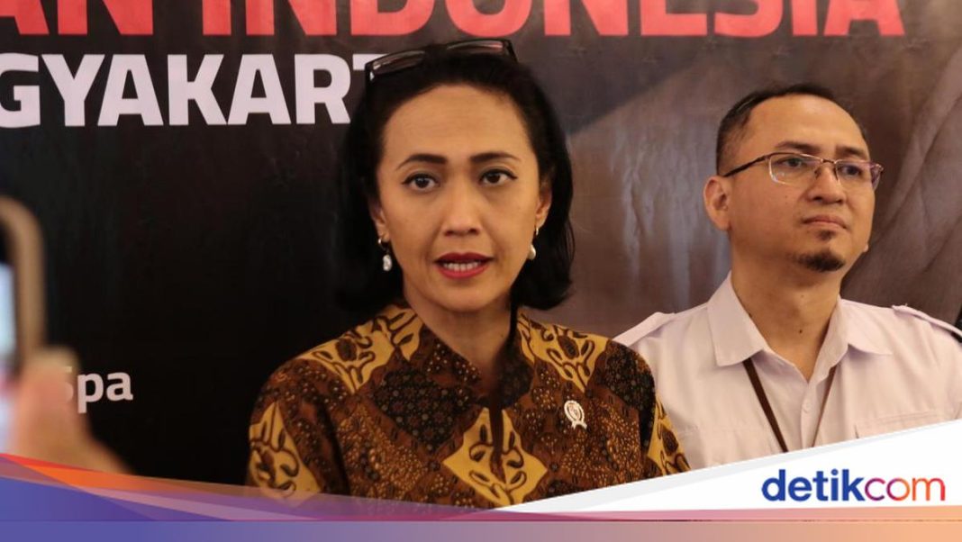 8 WNI Jadi Tentara Rusia, Wamen P2MI Minta Aparat Usut Dugaan TPPO