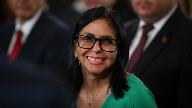 Presiden Venezuela Temui Trump, Minta Bantu Lunasi Utang Rp 3.560 T – Publik Pos Update