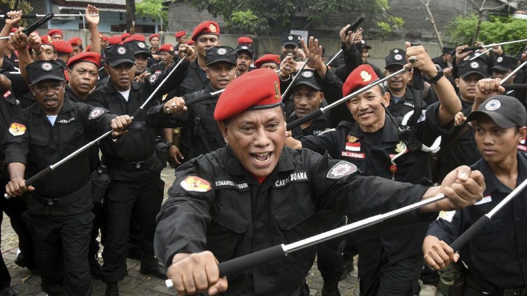 PDIP Sentil Jokowi soal Operasi Politik Ijazah Gibran
