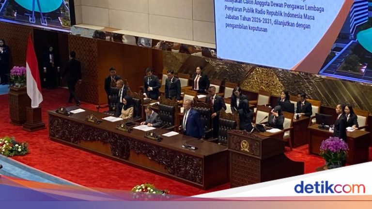 265 Anggota DPR Hadiri Paripurna Penetapan Dewas RRI dan Penutupan Masa Sidang
