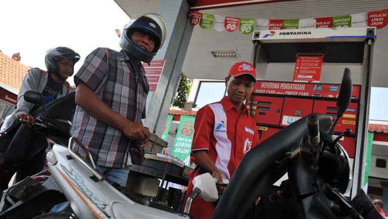 Pertamina Kerahkan 108 Mobil Tangki untuk Kebut Distribusi BBM di Bali