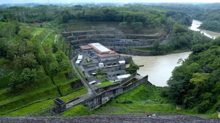 PLN dan The Climate Group Teken MoU Kembangkan Produk Energi Hijau