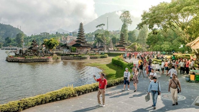 Ramai-Ramai Wisman & Wisnus Pelesiran di RI, Ternyata Tak Cuma ke Bali