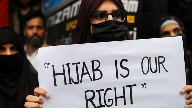 Geger Negara Muslim Larang Hijab di Sekolah, Dianggap Tak Sekuler – Publik Pos Update