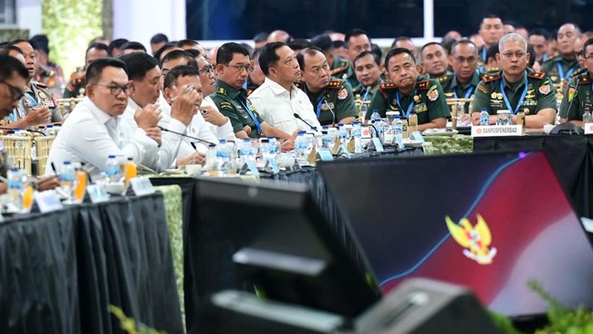 Mendagri Hadiri Penyampaian Taklimat Presiden ke 800 Perwira TNI-Polri – Publik Pos Update