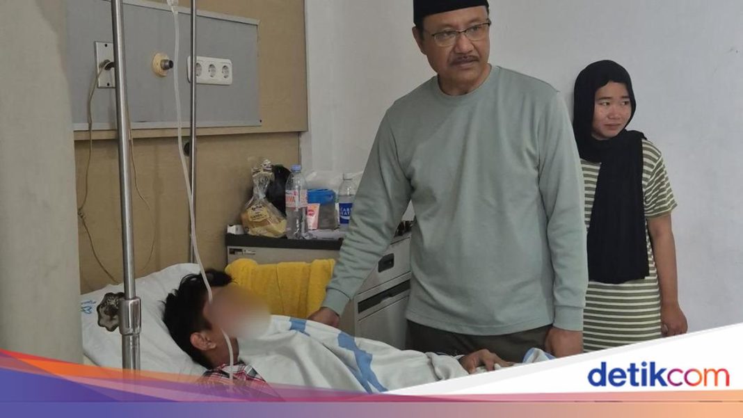 Mensos Jenguk dan Salurkan Santunan Korban Kebakaran Rumah Makan Padang
