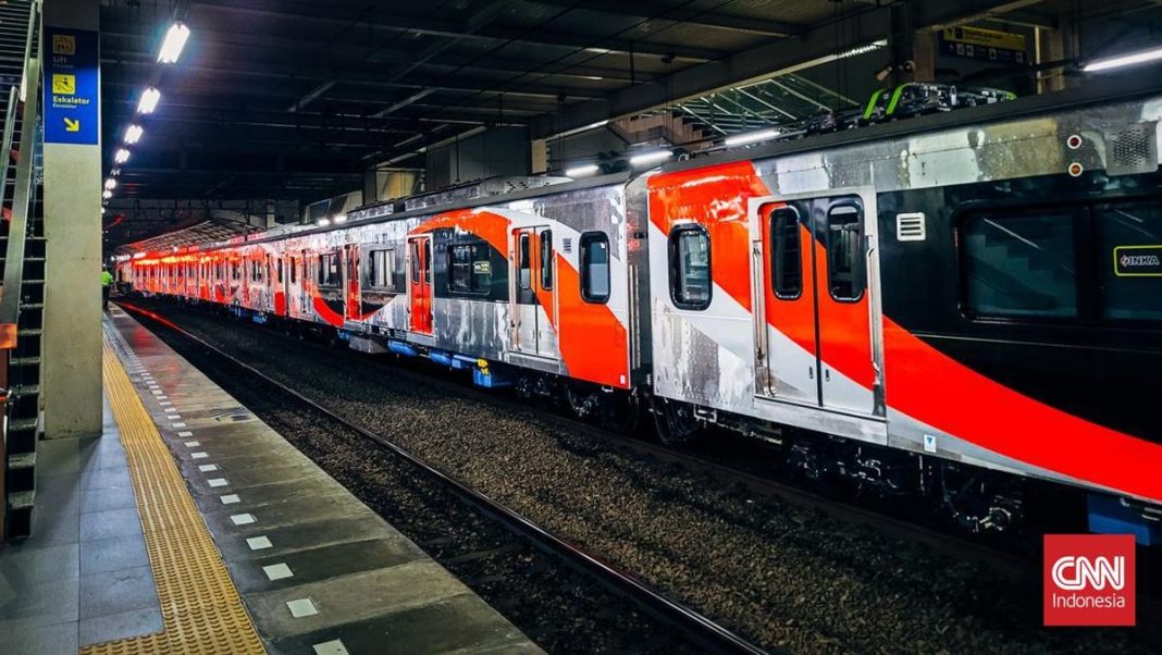 KAI Kembali Operasikan 6 KRL Buatan INKA usai Perawatan