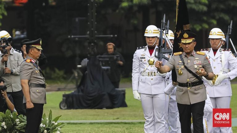 Mutasi Besar-besaran Polri, 19 Kapolda Diganti Termasuk Kapolda Metro