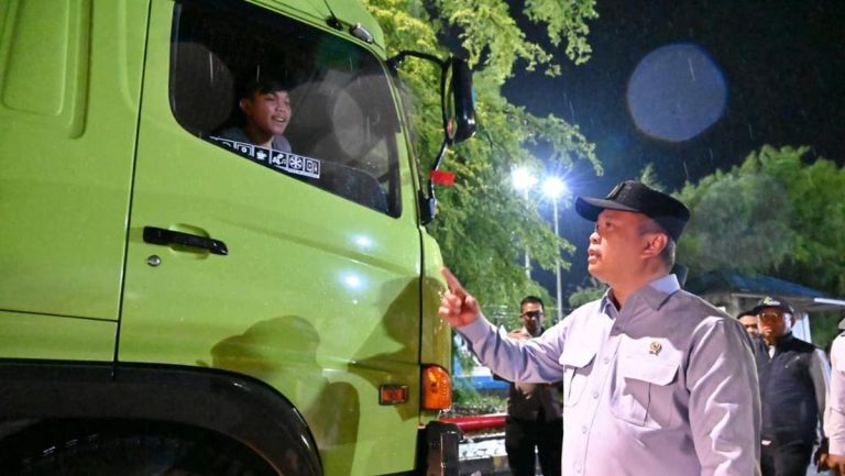 Kemenhub Bakal Larang Truk ODOL Beli Tiket Kapal Penyeberangan
