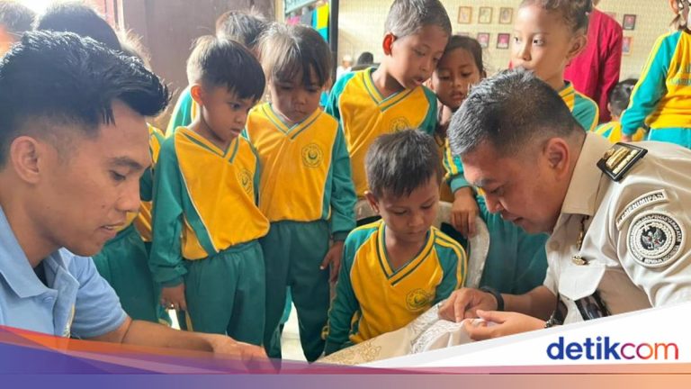 Ceria! Anak-anak TK di Sumenep Edutrip Membatik di Rutan Sumenep