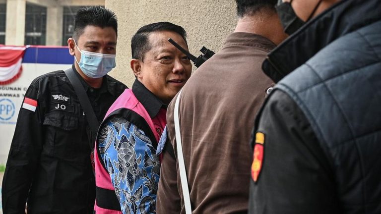 Eks Jampidsus Febrie Adriansyah Disidang Rabu 7 Oktober Pekan Depan