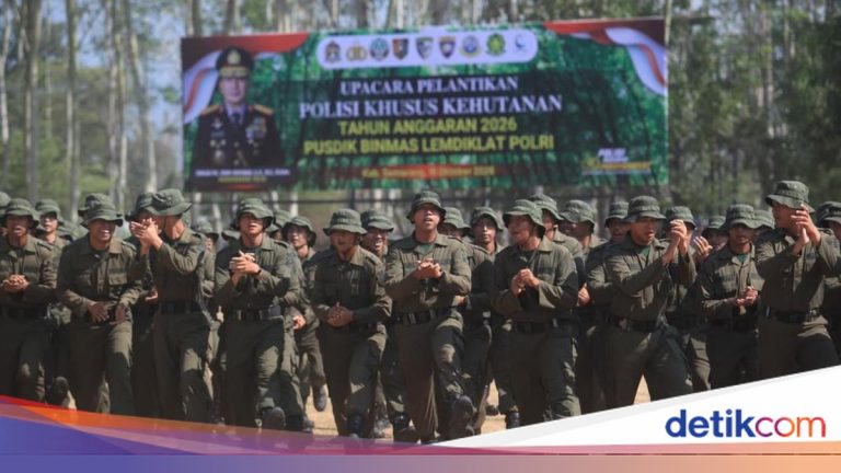 Perkuat Penanganan Karhutla, Polri Siapkan 70 Ribu Polisi Khusus Kehutanan