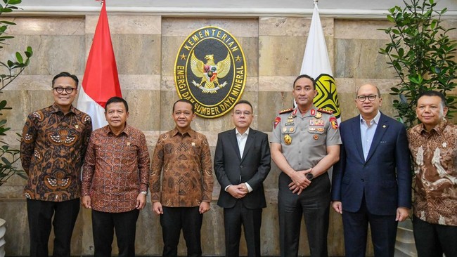 Bahlil Tiba-Tiba Rapat dengan Dasco, Kapolri-Danantara, Ada Apa? – Publik Pos Update