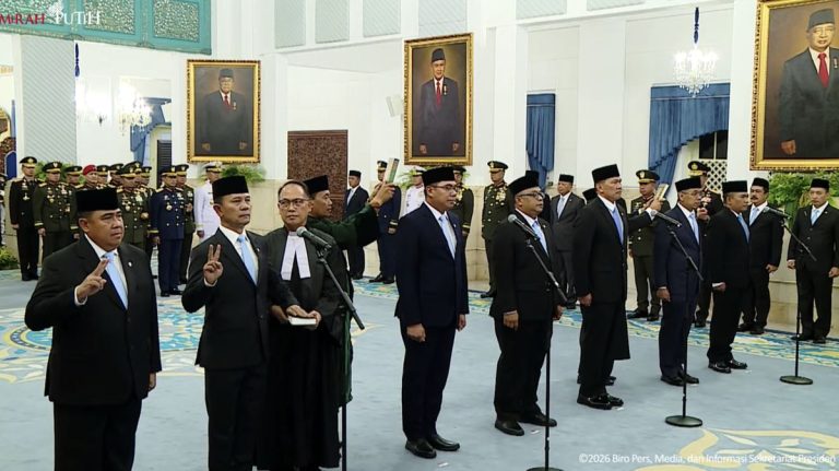 Prabowo Lantik Yusuf Jauhari dan Richard Tampubolon Jadi Wamenhan