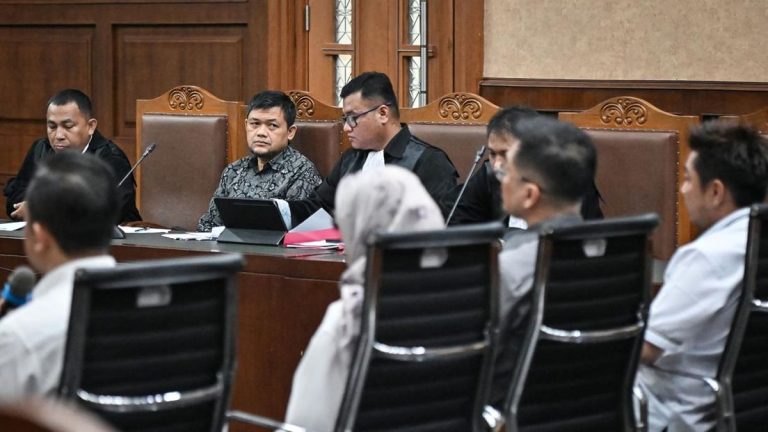 Pejabat Bea Cukai Budiman Bayu Bantah soal Pemberian Uang Rp30 Juta