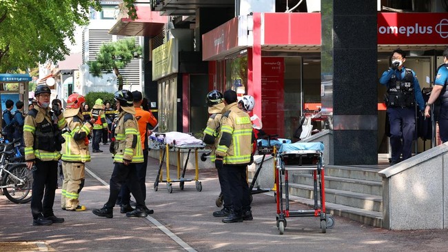 Breaking! Penikaman di Supermarket, Korban Berjatuhan – Publik Pos Update